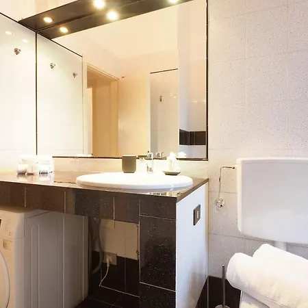 Cozy Two-bedroom In Citta Studi Area Apartment Milan